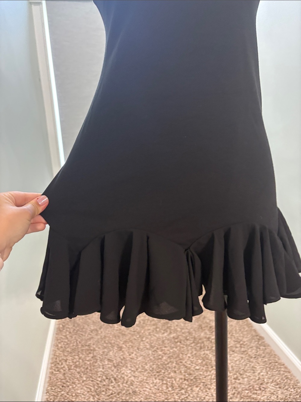 🖤 DISCO BLACK STRAPLESS DRESS WITH RUFFLE HIM - Picture 7 of 7